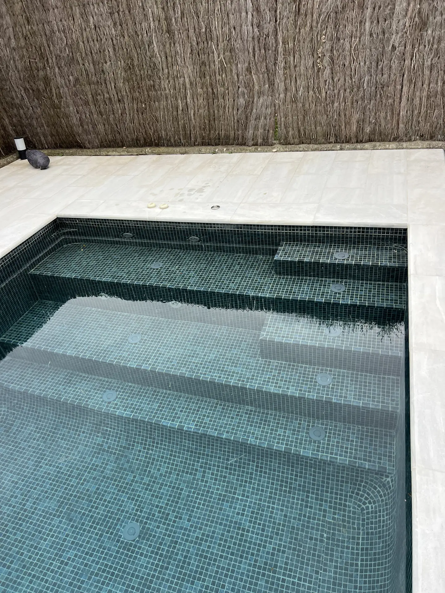 /wp-content/themes/aigoo-piscines/assets/images/projects-selection/project-selection-011.webp