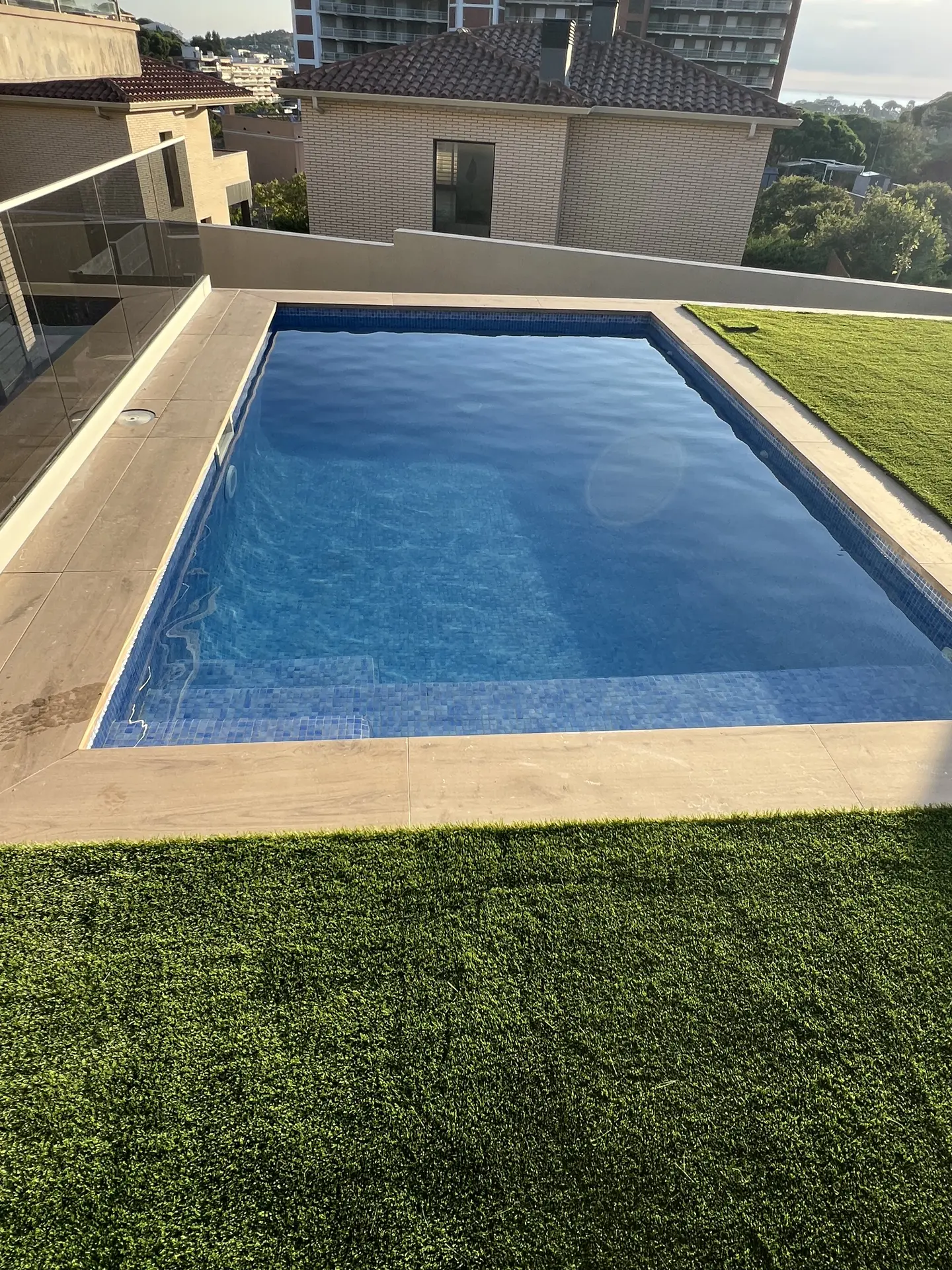 /wp-content/themes/aigoo-piscines/assets/images/projects-selection/project-selection-016.webp