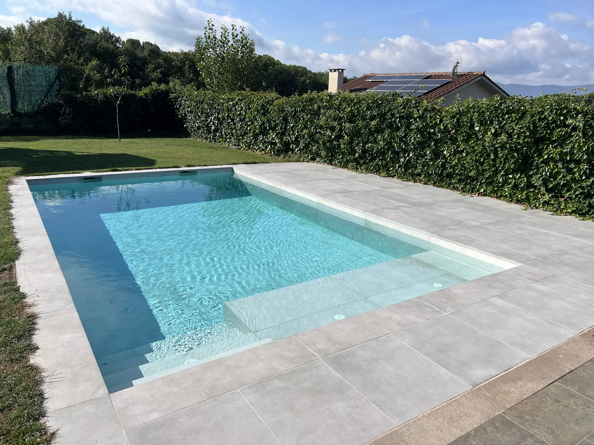 /wp-content/themes/aigoo-piscines/assets/images/projects-selection/project-selection-021.webp