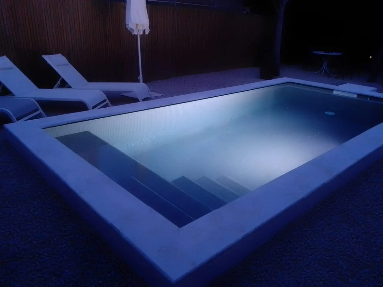 /wp-content/themes/aigoo-piscines/assets/images/projects-selection/project-selection-031.webp